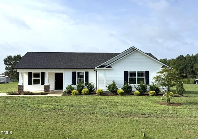 Photo 3 of Single family home for sale at 186 Pate Landing Dr, Selma, NC 27576 | MLS# 10065729 | Listing updated on 2026-08-18