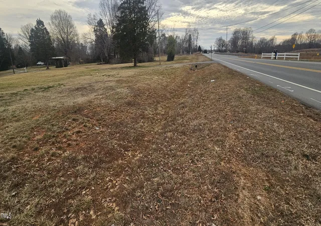 2nd image of 878 Old Hollow Rd, Winston Salem, NC 27105 | MLS# 10053353