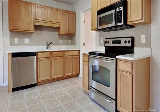Photo 4 of Sale Pending at 3430 Broomsgrove Dr, Fayetteville, NC 28306 | MLS# 732822 | Listing updated on 2026-07-18