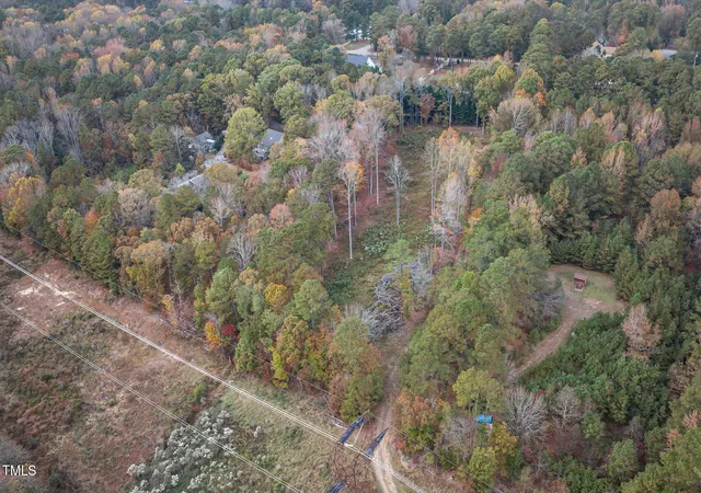 Photo 3 of Sale Pending at 6917 Fiddleman Way, Raleigh, NC 27613 | MLS# 10062380 | Listing updated on 2026-08-06