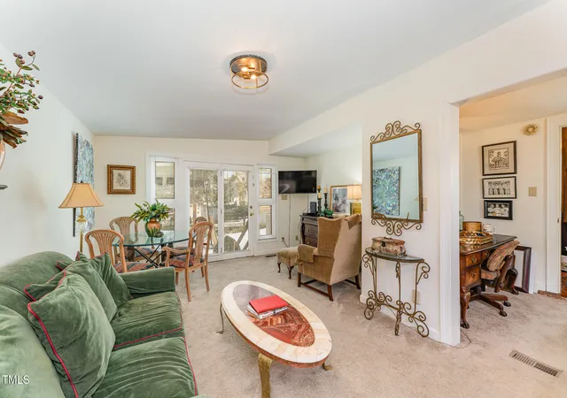 24th image of 110 E Orange St, Hillsborough, NC 27278 | MLS# 10072621