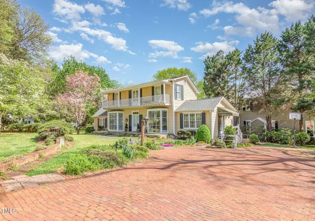 2nd image of 110 E Orange St, Hillsborough, NC 27278 | MLS# 10072621