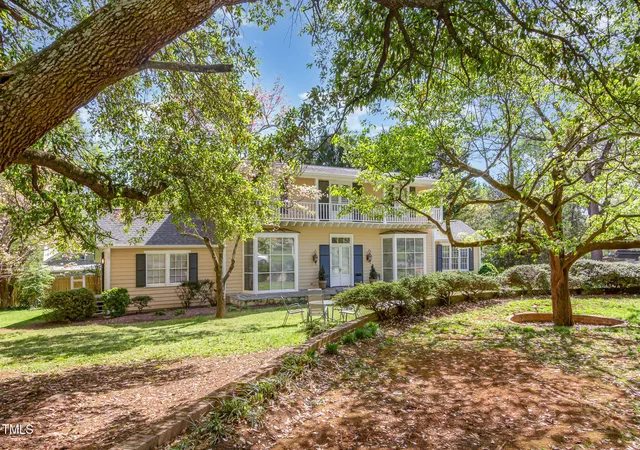 3rd image of 110 E Orange St, Hillsborough, NC 27278 | MLS# 10072621