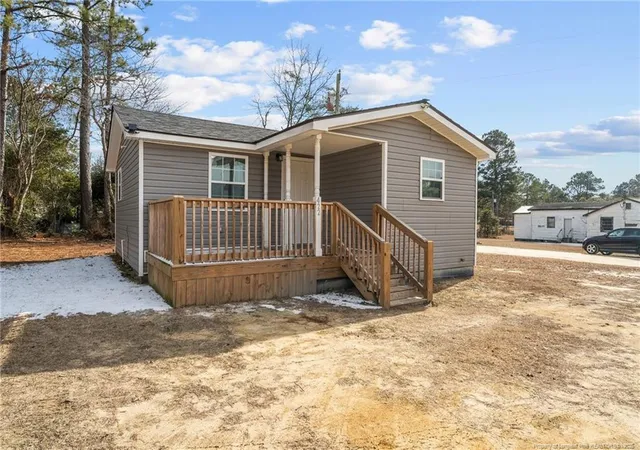 Homes for sale in Raeford, NC | 422 Doc Brown Rd, Raeford, NC 28376 | MLS# 738012