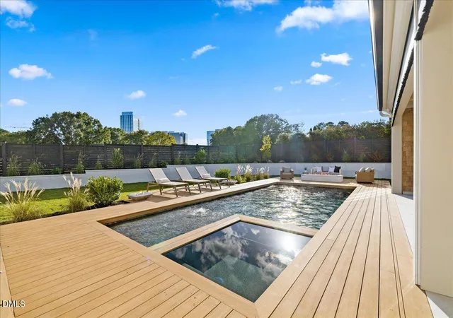 2nd image of 214 Reynolds Rd, Raleigh, NC 27609 | MLS# 10075679