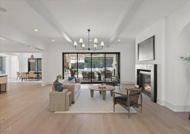 4th image of 214 Reynolds Rd, Raleigh, NC 27609 | MLS# 10075679