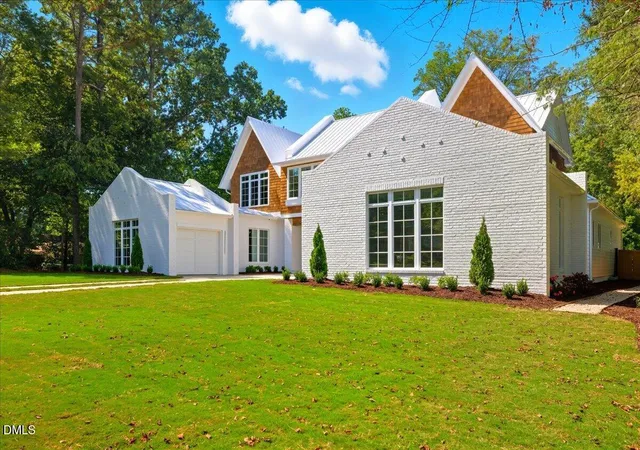 2nd image of 4305 Windsor Pl, Raleigh, NC 27609 | MLS# 10075510