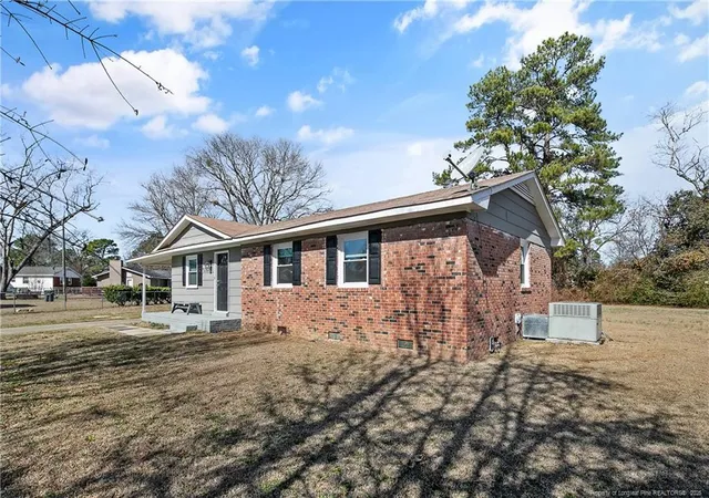 Photo 2 of Sale Pending at 4706 Brandon Ct, Fayetteville, NC 28311 | MLS# 738608 | Listing updated on 2026-07-18
