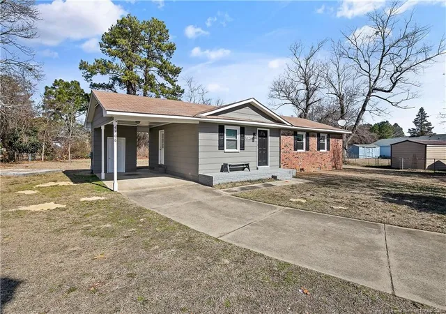 Photo 3 of Sale Pending at 4706 Brandon Ct, Fayetteville, NC 28311 | MLS# 738608 | Listing updated on 2026-07-18