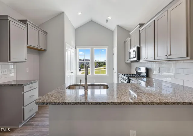 Photo 4 of Sale Pending at 970 Kensington Park Rd, Fayetteville, NC 28311 | MLS# 10082854 | Listing updated on 2026-07-18