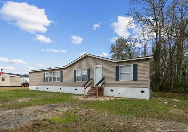 Homes for sale in Parkton, NC | 109 Plateau Ln, Parkton, NC 28371 | MLS# 740593