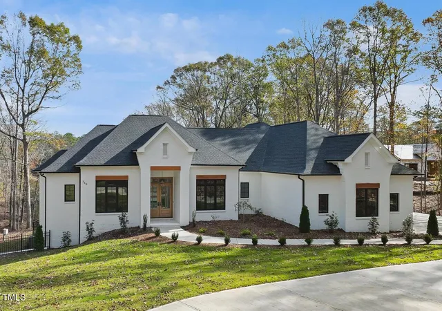 2nd image of 63 Pennington Cir, Chapel Hill, NC 27517 | MLS# 10084978