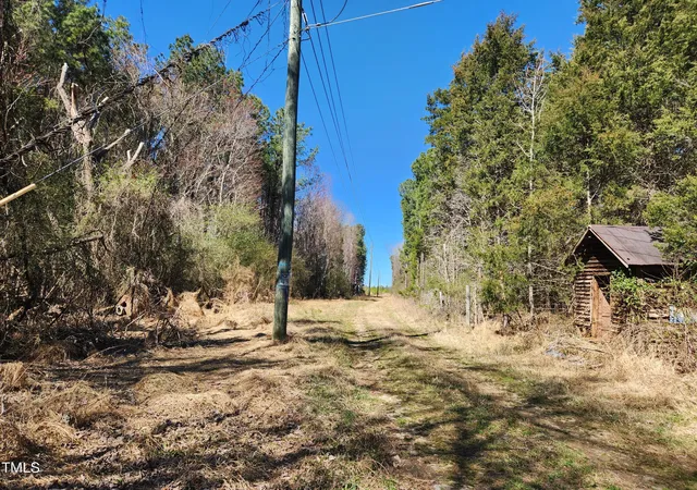 Photo 4 of Sale Pending at 3004 Us 401 Hwy S, Louisburg, NC 27549 | MLS# 10087707 | Listing updated on 2026-07-18