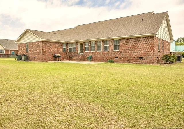 Photo 4 of Single family home for sale at 1303 Steeple Run Dr, Fayetteville, NC 28312 | MLS# 741336 | Listing updated on 2026-07-18