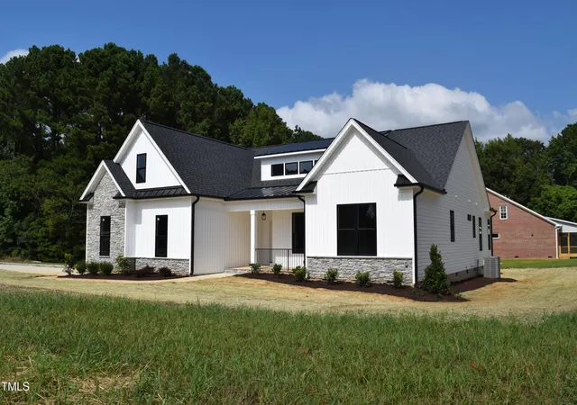 Photo 3 of Single Family Residence at 4330 Medicus Ln, Franklinton, NC 27525 | MLS# 10089472 | | Sold on 2026-05-28