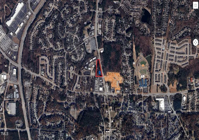 3rd image of 329 N Main St, Holly Springs, NC 27540 | MLS# 10090785