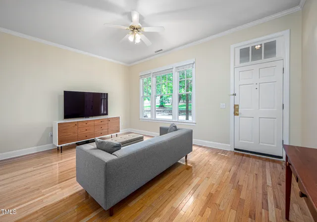 Photo 5 of Townhouse at 1508 W Markham Ave, Durham, NC 27705 | MLS# 10092109 | | Sold on 2026-05-20