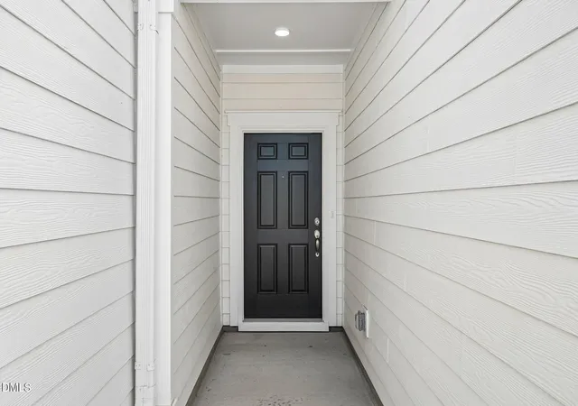 4th image of 518 Sunset Lake St, Durham, NC 27703 | MLS# 10092335