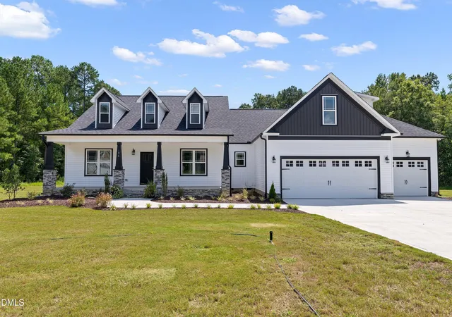 Photo 2 of Single family home for sale at 196 Cozy Brook Ct, Clayton, NC 27520 | MLS# 10093413 | Listing updated on 2026-09-25