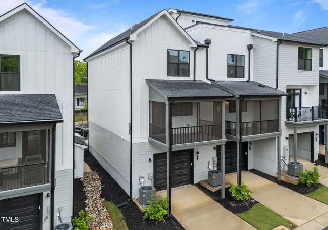 Photo 3 of Townhouse for sale at 710 W North St #101, Raleigh, NC 27603 | MLS# 10098783 | Listing updated on 2026-07-18