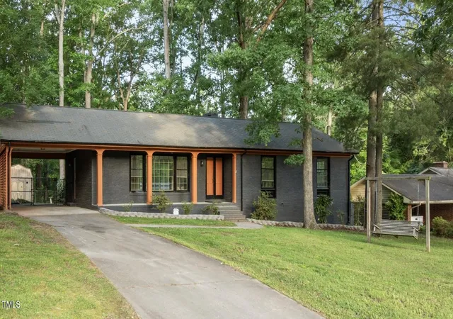 Photo 2 of Single family home for sale at 307 Yowland Rd, Henderson, NC 27536 | MLS# 10097889 | Listing updated on 2026-08-25