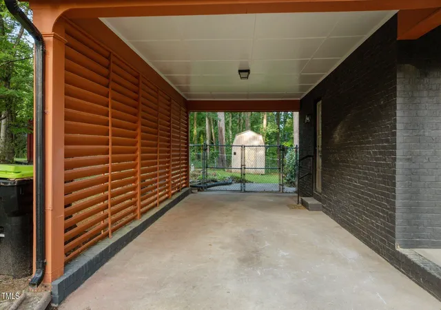 Photo 4 of Single family home for sale at 307 Yowland Rd, Henderson, NC 27536 | MLS# 10097889 | Listing updated on 2026-08-25