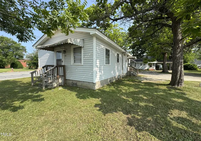 Photo 3 of Single family home for sale at 429 5th & Brogden Rd, Smithfield, NC 27577 | MLS# 10100907 | Listing updated on 2026-07-18