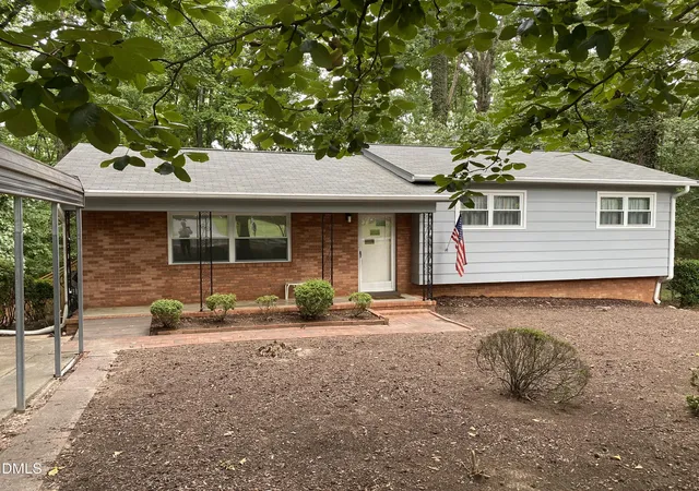 Homes for sale in Durham, NC | 5022 Green Oak Dr, Durham, NC 27712 | MLS# 10145491