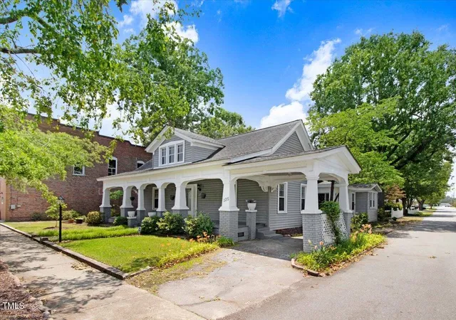 3rd image of 125 W Pine St, Pine Level, NC 27568 | MLS# 10102132
