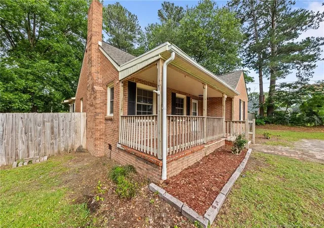 Homes for sale in Raeford, NC | 212 N Roberts St, Raeford, NC 28376 | MLS# 745273