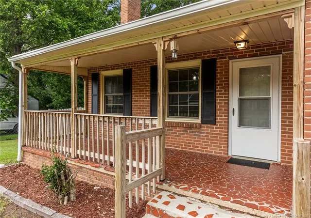 Homes for sale in Raeford, NC | 212 N Roberts St, Raeford, NC 28376 | MLS# 745273