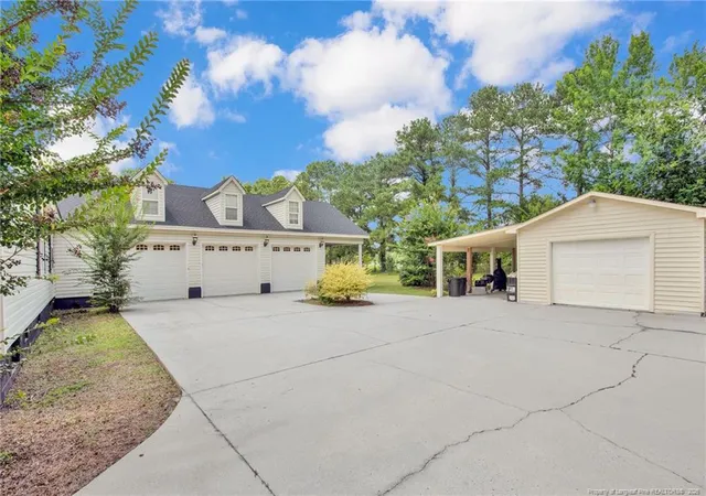 3rd image of 1800 Case St, Lumberton, NC 28358 | MLS# 746075