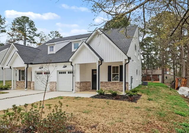 2nd image of 207   B S Main St #B, Four Oaks, NC 27524 | MLS# 10106424