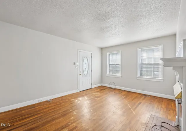 3rd image of 115 Higbee St, Durham, NC 27704 | MLS# 10139317