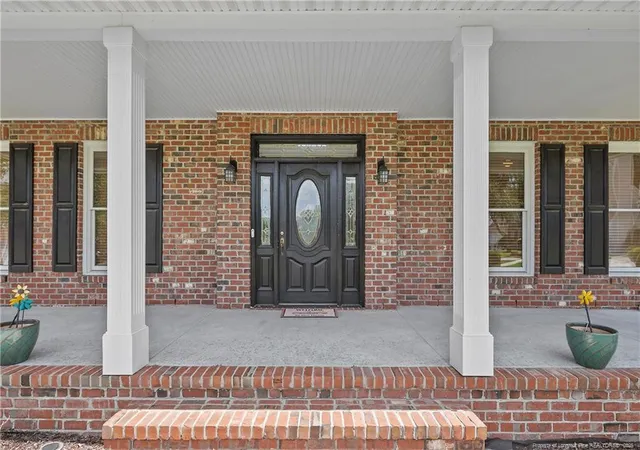 2nd image of 1700 Telluride Ct, Fayetteville, NC 28304 | MLS# 746258