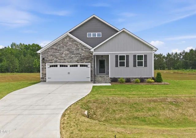 Photo 1 of Single family home for sale at 484 Hillard Ln, Wendell, NC 27591 | MLS# 10108510 | Listing updated on 2026-09-13
