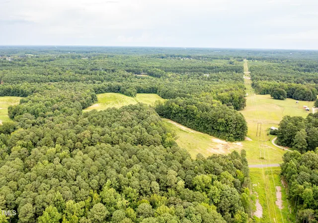 Photo 4 of Sale Pending at 921 E Horton St, Zebulon, NC 27597 | MLS# 10110216 | Listing updated on 2026-07-18
