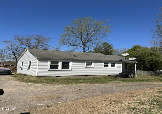 1st image of 303 37th St Sw, Hickory, NC 28602 | MLS# 10120943