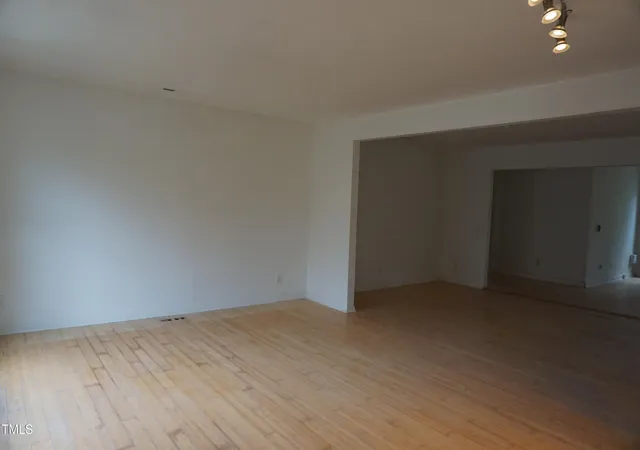 Photo 5 of Single family home for sale at 5504 Pelham Rd, Durham, NC 27713 | MLS# 10112482 | Listing updated on 2026-07-18