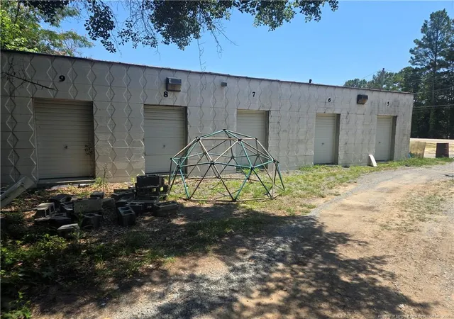 2nd image of 2305 Clinton Rd, Fayetteville, NC 28312 | MLS# 748126