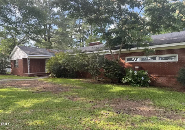 Homes for sale in Roper, NC | 324 S Bank St, Roper, NC 27970 | MLS# 10114873