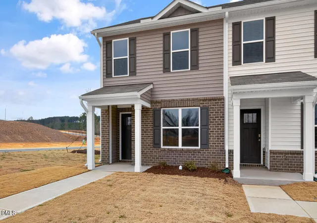 Photo 2 of Townhouse at 11 Rusling Leaf Dr, Fuquay Varina, NC 27526 | MLS# 10116033 | | Sold on 2026-05-28