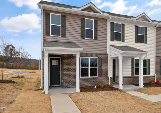 Photo 3 of Townhouse at 11 Rusling Leaf Dr, Fuquay Varina, NC 27526 | MLS# 10116033 | | Sold on 2026-05-28