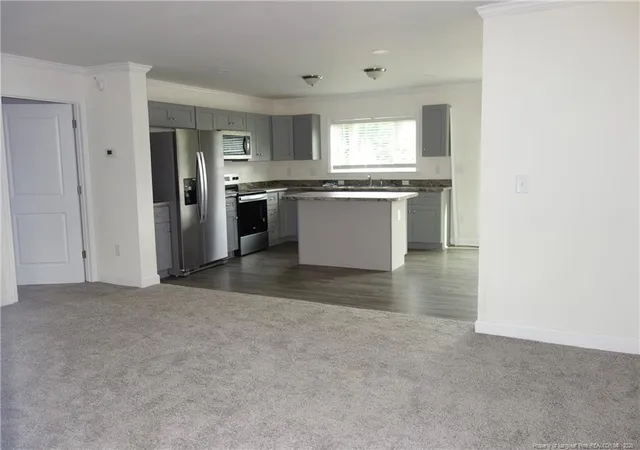 Photo 3 of Single Family Residence at 273 E Poplar St, Bladenboro, NC 28320 | MLS# 749005 | | Sold on 2026-05-27