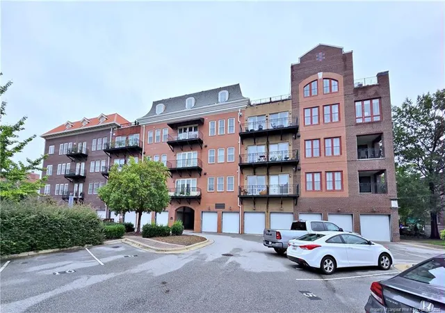 2nd image of 325 Hay St, Fayetteville, NC 28301