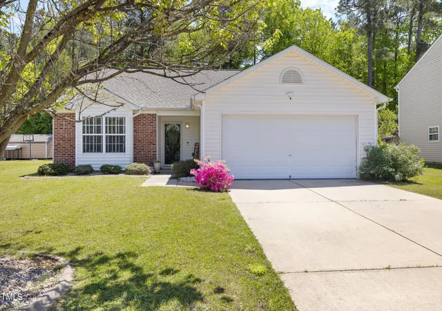 Photo 1 of Sale Pending at 729 Golden Horseshoe Ln, Sanford, NC 27330 | MLS# 10118766 | Listing updated on 2026-07-18