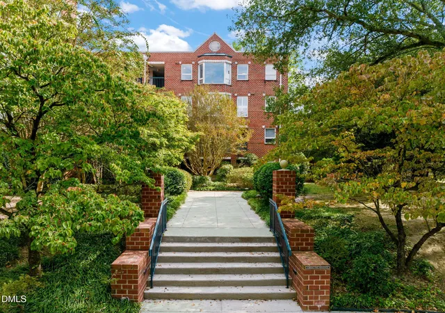 Photo 2 of Condominium at 620 Martin Luther King Jr Blvd #602, Chapel Hill, NC 27514 | MLS# 10124192 | | Sold on 2026-05-26