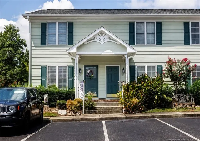 Townhouse for sale at 456 Cityview Ln, Fayetteville, NC 28301 | MLS# 748962