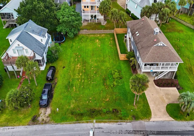 2nd image of 214 Florida Ave, Carolina Beach, NC 28428 | MLS# 10118007
