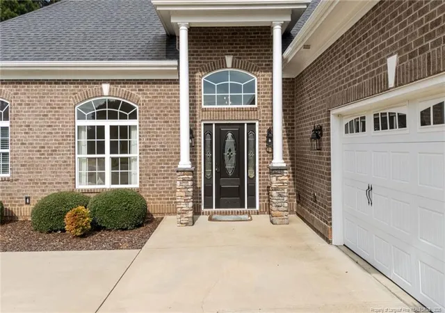 Photo 4 of Single family home for sale at 105 Waterfall Ln, Sanford, NC 27330 | MLS# 749633 | Listing updated on 2026-09-29